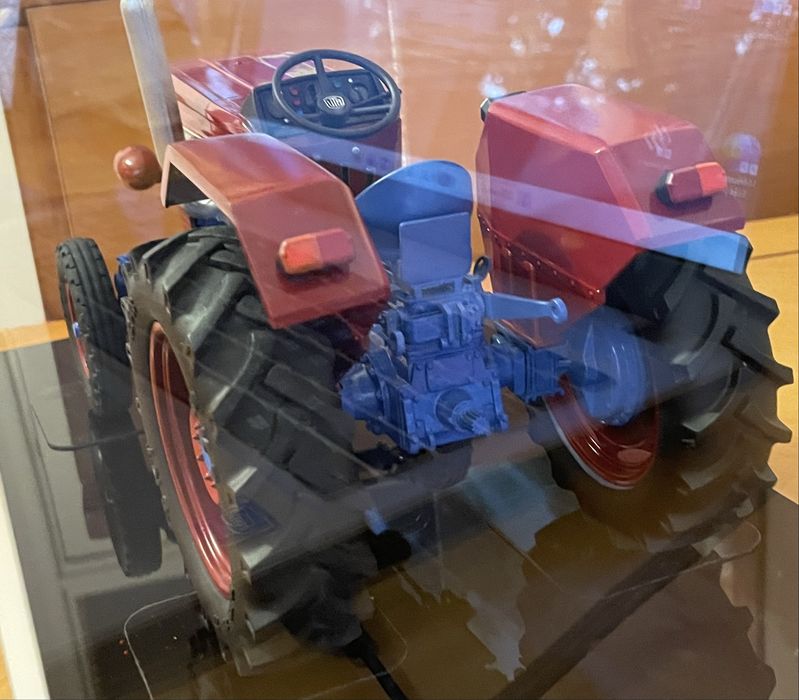 Macheta tractor UTB 445