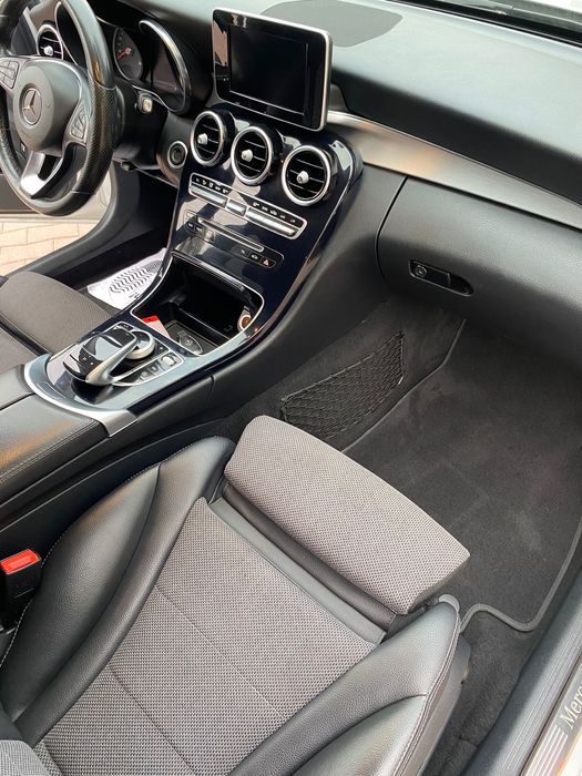 Mercedes-Benz C 220 (BlueTEC) d 7G-TRONIC Exclusive
