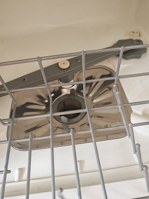 Продавам два броя съдомиялна кубче Electrolux за ремонт или за части