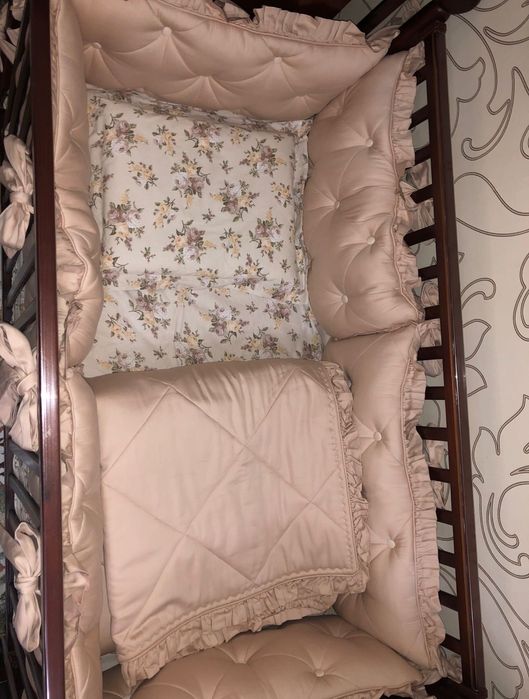 Продам качественные бортики для детской кроватки