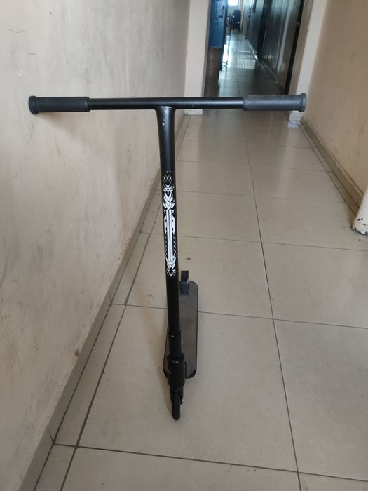 Самокат трюковой