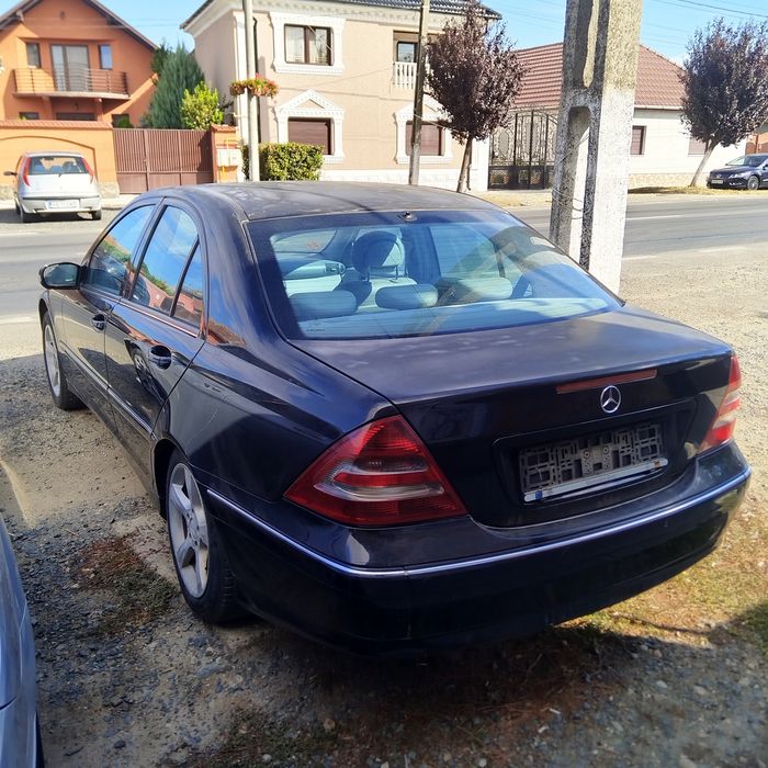 Bara spate Mercedes C-Class w203 an 2001-2007