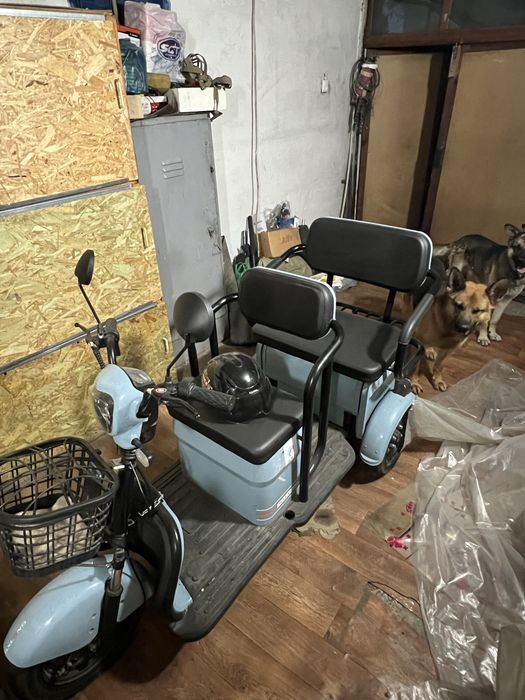 Электромопед, трехколесный