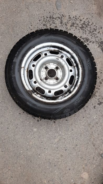 Резина зимняя шипованая