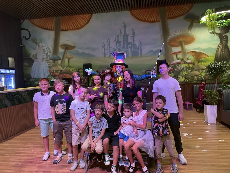 Фокусник «Безумный шляпник» на ваш праздник