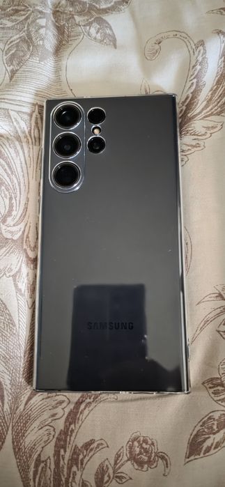Продавам телефон Samsung s23 Ultra