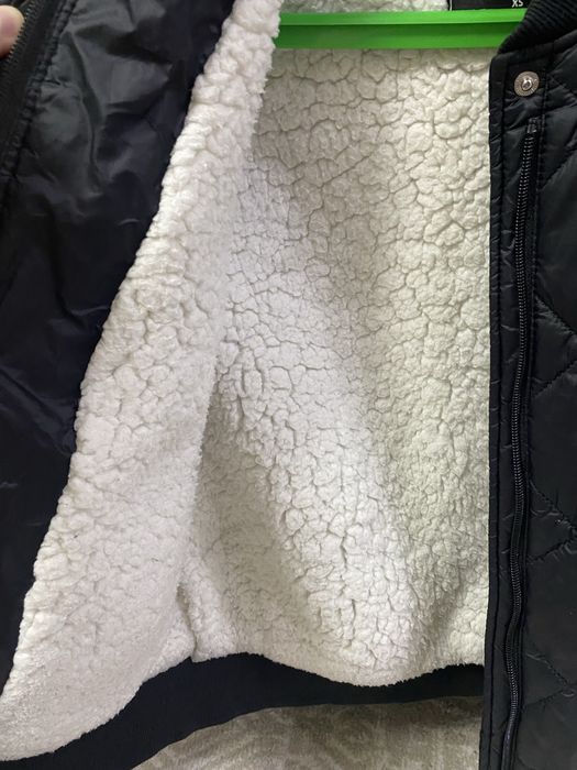 Продам куртку- бомбер размер xs