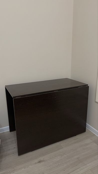 Стол 2,5 метр, в отличном состояний