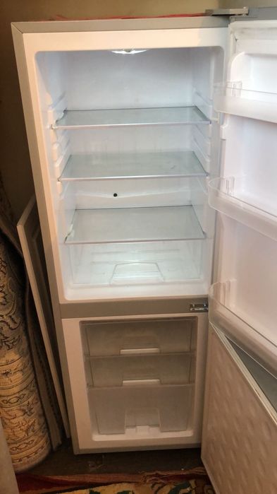 Холодильник сатылады