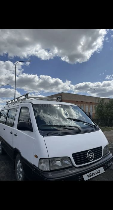 SsangYong Istana 2002г.