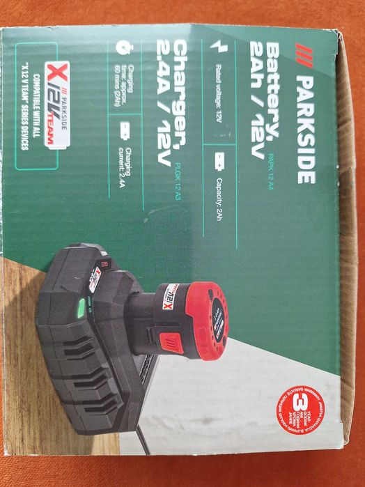 Incarcator si acumulator Parkside pentru acumulatori 12V