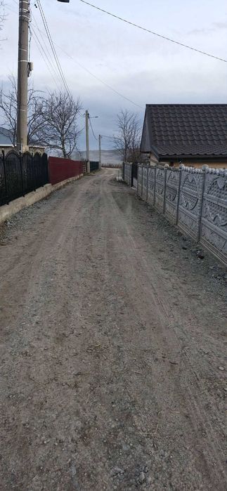 Teren cu fundație pentru casă