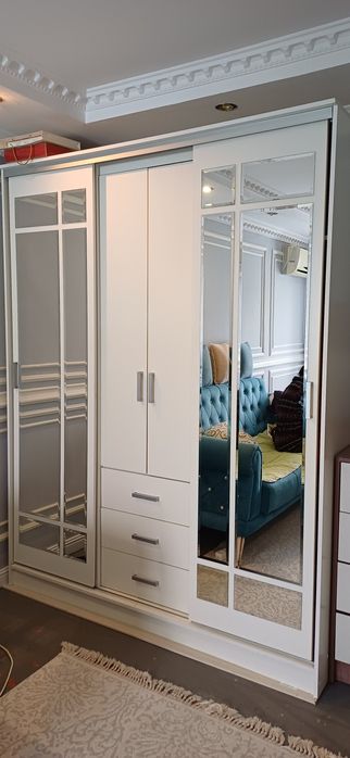 Шкаф купе в отличном состояний