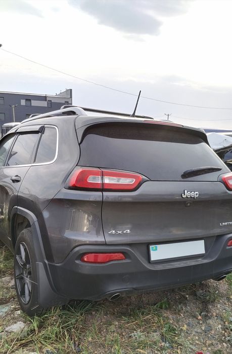 Jeep Cherokee 3.2