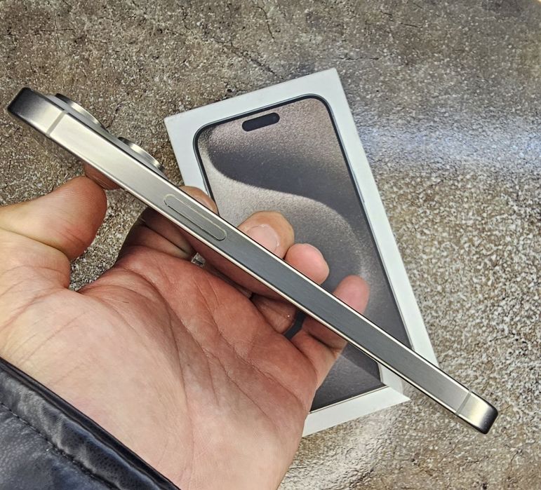 iPhone 15 Pro Max 256 gb karobka