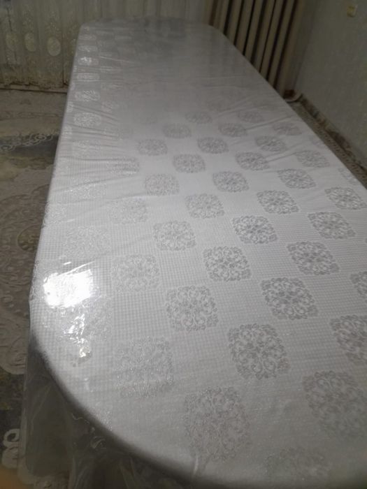 Стол для гостиной