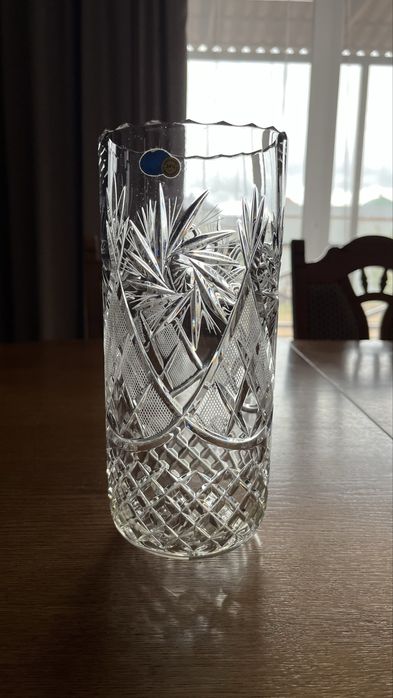 Хрустальная ваза