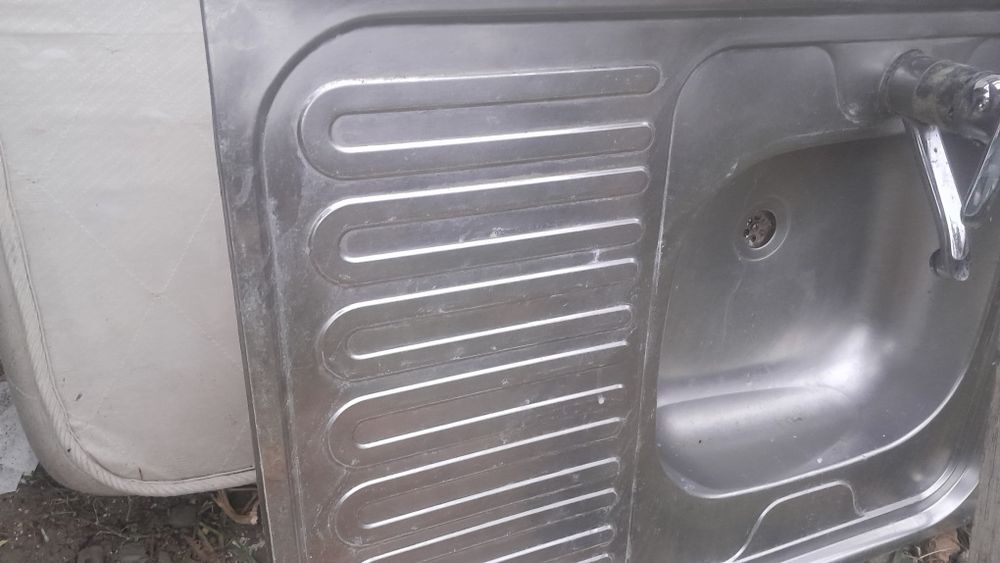 Раковина бу в хорошеем состояние