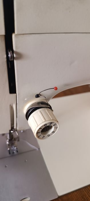 Швейная машина Чайка М 142