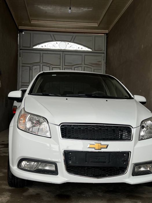 Срочна!!! Нехиа 3 сотилади холати идеал,