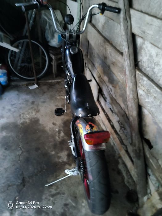 Bicicleta chopper cu motor