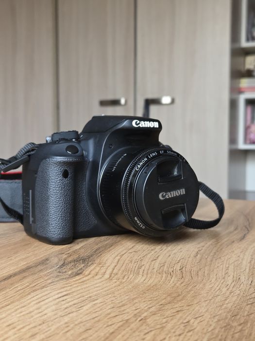 Canon EOS 700D + 50mm