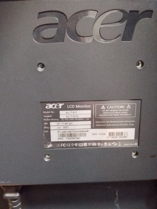 Monitor marca Acer 15,4"