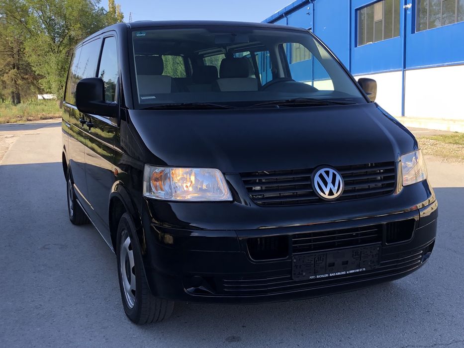 VW Transporter T5 Multivan an 2007 motor 1.9tdi 75 kw 102cp clima computer bord incalzire scaune senzori parcare cârlig remorcare cod motor BRS