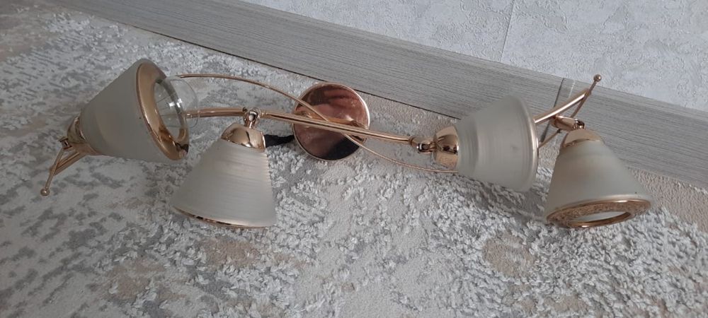 Люстра с отличном состоянии