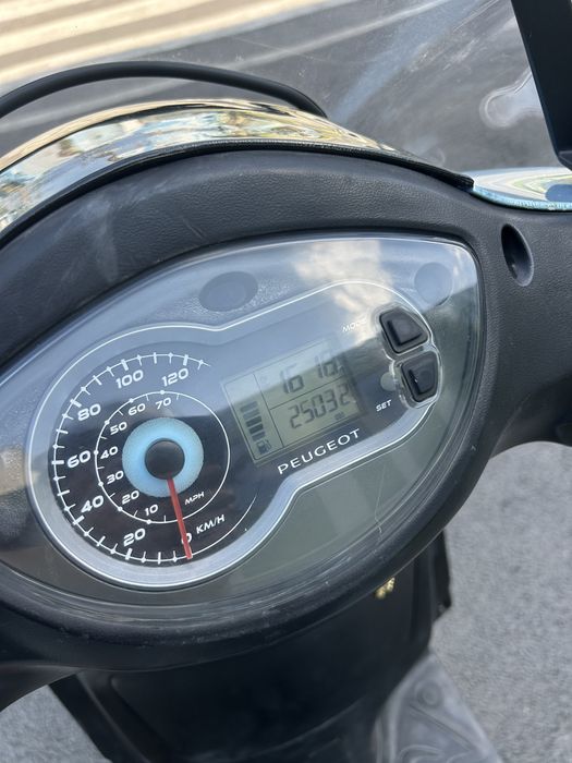 Peugeot Tweet 125 inmatriculat