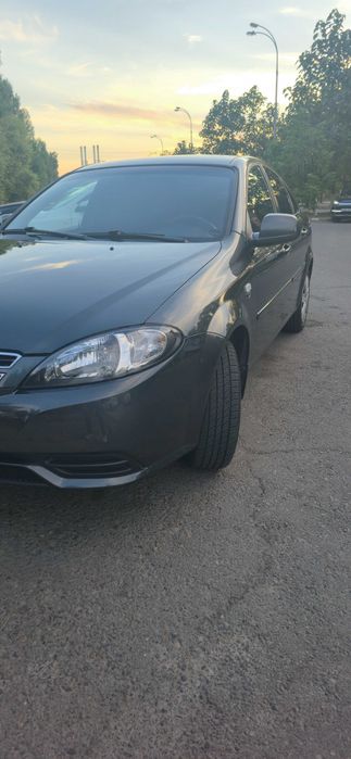 Chevrolet Gentra.