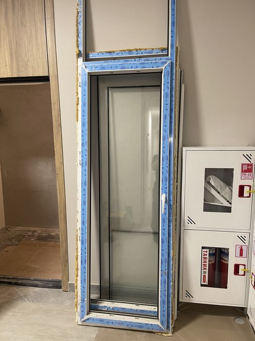 Дверь и окно болкона