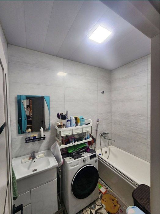 Sotiladi 2ta yonma yon 2 xona Yunusobod 14 da