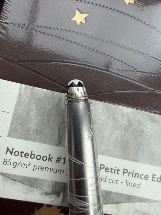 Set Montblanc micul print stilou si agenda