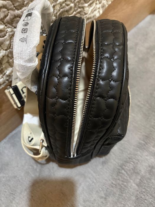 Раничка guess черна