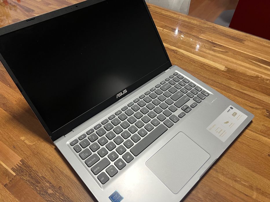 ASUS X515MA – 15.6” Full HD, SSD, подходящ за работа и обучение