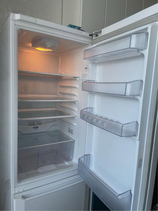 Продается холодильник Beko