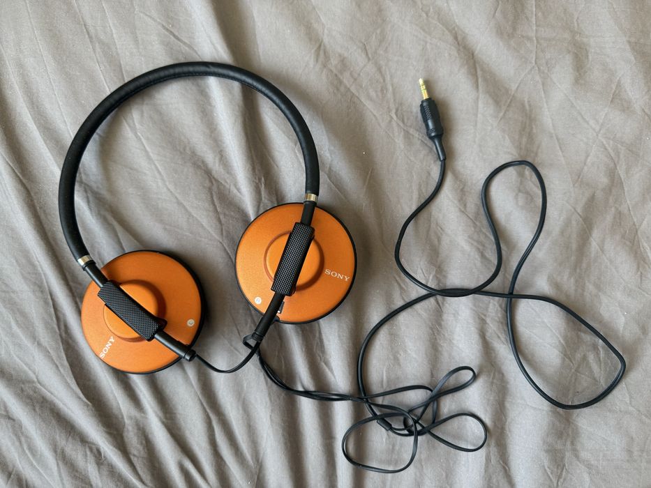 Продам наушники sony mdr 570lp