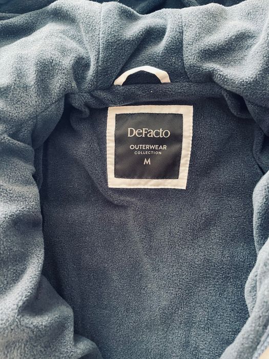 Мъжко яко М De facto