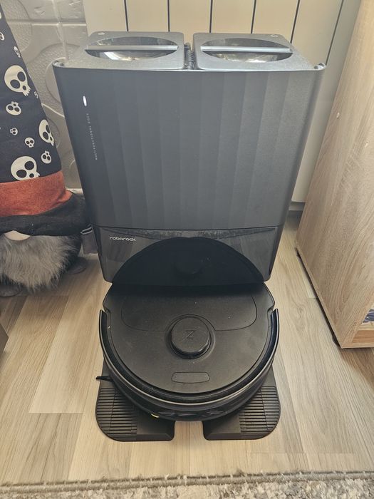 Vând/Schimb robot ROBOROCK Q-Revo S QRS5200, 0.33l, 14.4V, autonomie max 180 m...