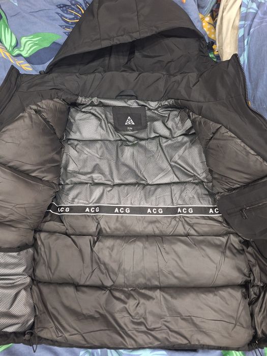 Продам зимнию куртку