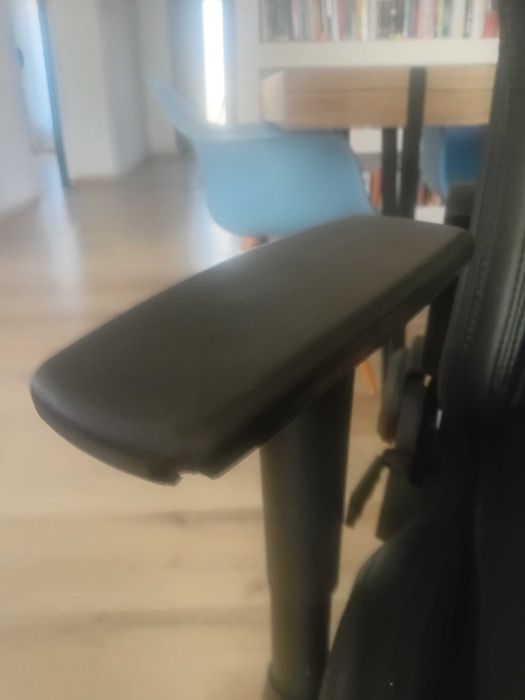 Scaun birou / gaming ortopedic genator