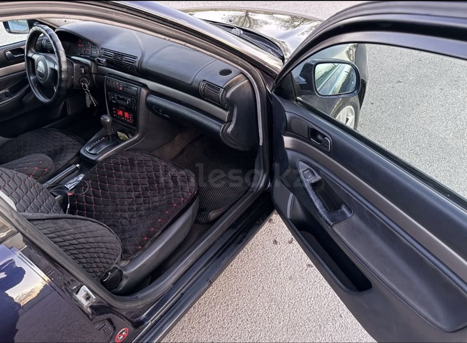 Audi A4,1999 года,1,8