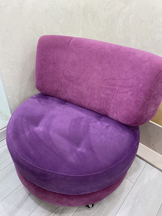 Кресло вращающееся д90см