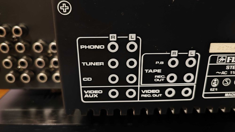 Amplificator stereo Fisher CA-869 bijuterie rară cu sunet cristal
