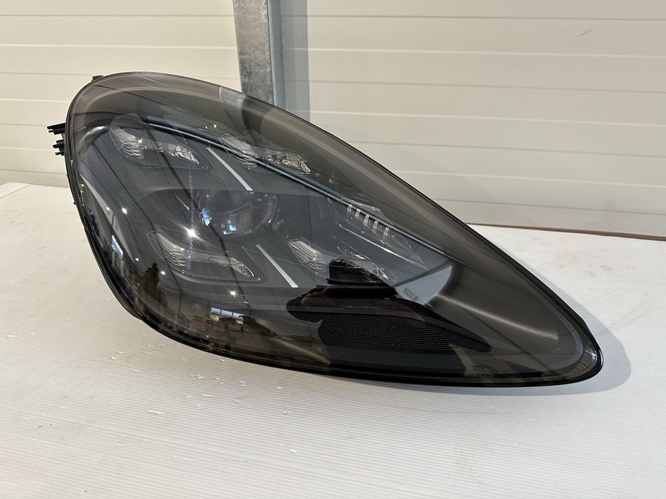 Far led matrix dreapta Porsche Cayenne 9Y 2018/2023 9Y0941036L