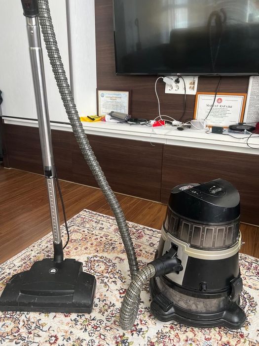 Продам мощный пылесос Roboclean
