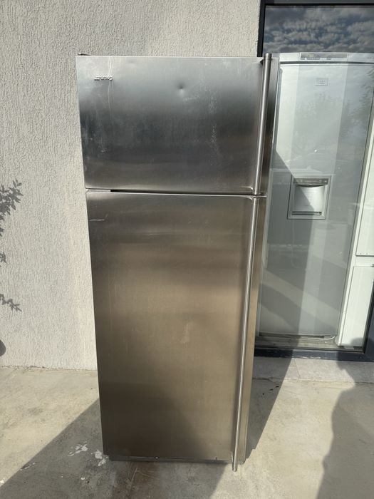 Хладилник Smeg Инокс 160см