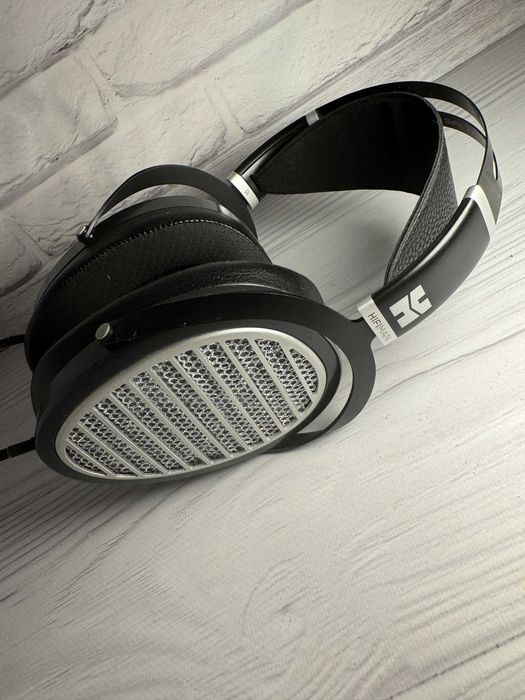 HiFiMAN Ananda – Персонализирана модификация, изцяло ръчна изработка (Custom Modification)