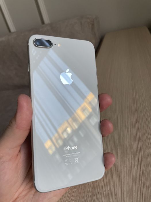 iPhone 8 plus 64 gb